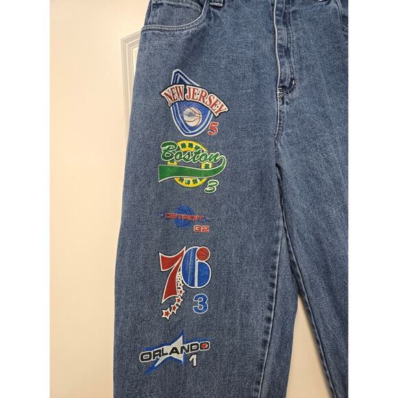 VINTAGE XCLUSIVE NBA Jeans Size 34 x34 womens Mens Los Angeles Sacramento Boston - Picture 5 of 14